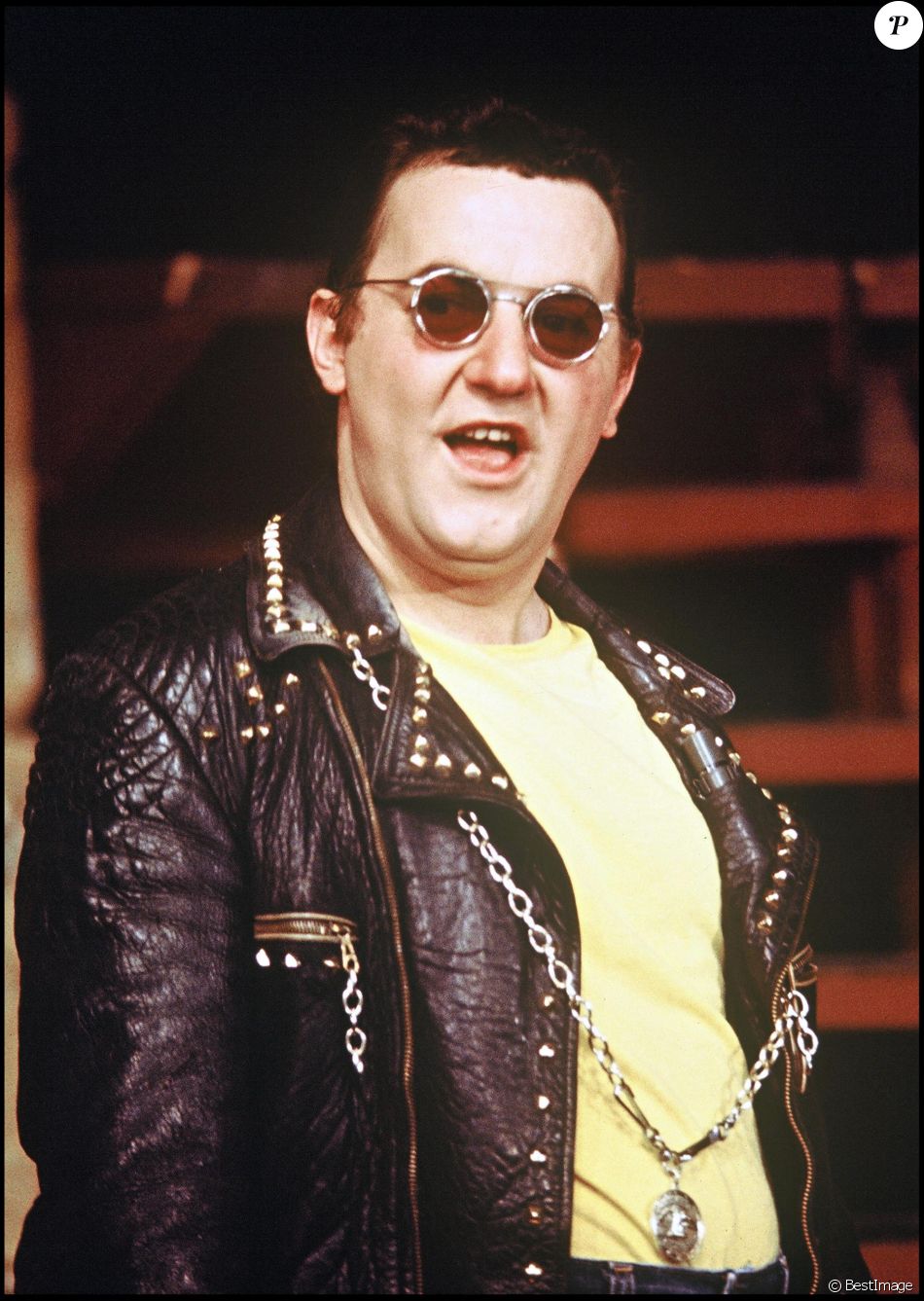 Archives - Coluche.