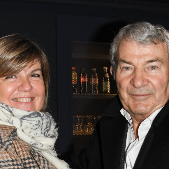 Exclusif - Martin Lamotte et sa nouvelle compagne Sophie - Générale de la pièce "Groenland" avec Géraldine Danon au théâtre "La Scala" à Paris © Coadic Guirec/Bestimage 