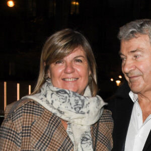 Exclusif - Martin Lamotte et sa nouvelle compagne Sophie - Générale de la pièce "Groenland" avec Géraldine Danon au théâtre "La Scala" à Paris le 8 novembre 2019. © Coadic Guirec/Bestimage 