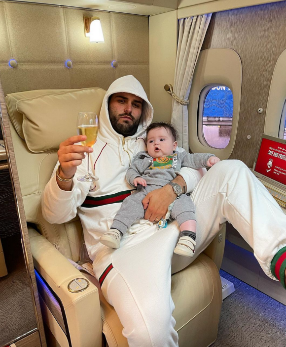 Nikola Lozina et Laura Lempika sont les heureux parents d'un petit garçon prénommé Zlatan et âgé de cinq mois - Instagram