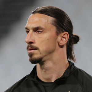 Zlatan Ibrahimovitch s'échauffe avant le match entre Milan AC et la Juventus à Turin (3-0), le 9 mai 2021.