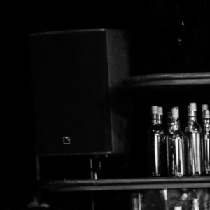 Exclusif - "À crédit et en stéréo" (répétitions) une soirée avec Laurent Gerra et Eddy Mitchell et l'humoriste Chicandier pour un spectacle unique de chansons et d'humour, spécialement créé pour être diffusé sur Internet le 27 mai 2021. © ANDRED / Bestimage