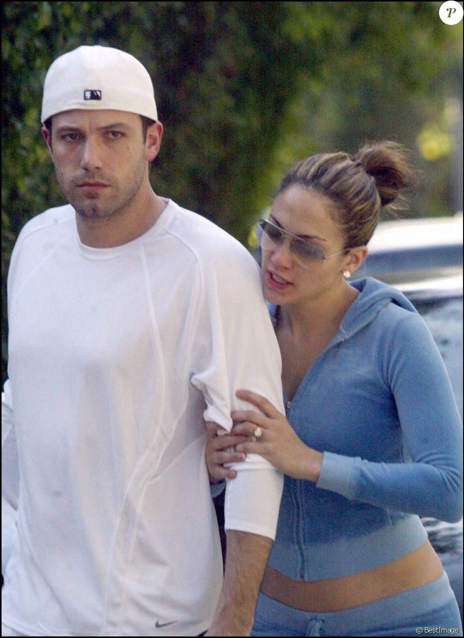 Ben Affleck et Jennifer Lopez à Beverly Hills en 2003.