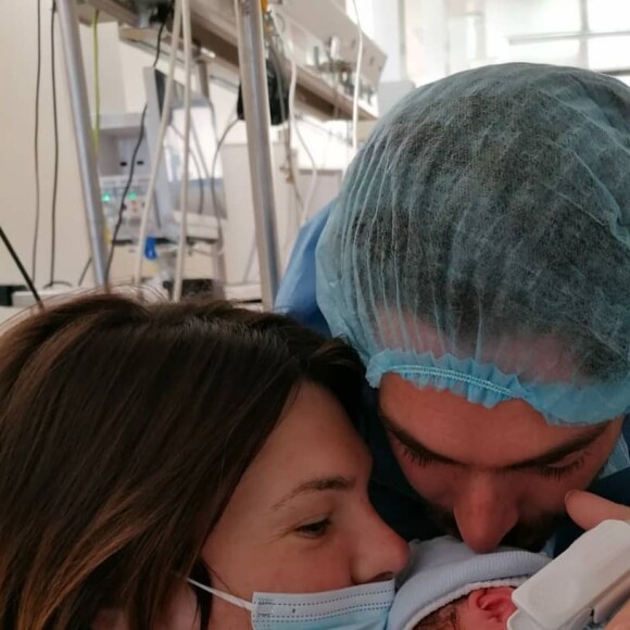 Alice Detollenaere et son compagnon Camille Lacourt sont devenus parents d'un petit garçon prénommé Marius, né le 1er juin 2021.