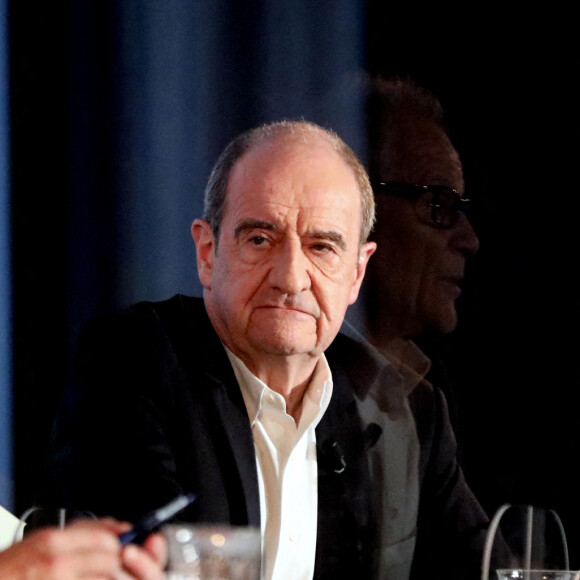 Thierry Frémaux et Pierre Lescure - Annonce de la sélection officielle du 74e festival de Cannes au cinéma UGC Normandie à Paris, le 3 juin 2021. © Dominique Jacovides / Bestimage
