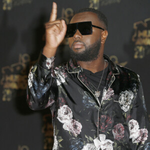 Maitre Gims - 20ème cérémonie des NRJ Music Awards au Palais des Festivals à Cannes. Le 10 novembre 2018 © Christophe Aubert via Bestimage 