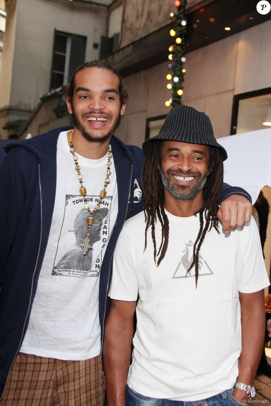 Archives - Yannick Noah et son fils Joakim Noah à Paris.