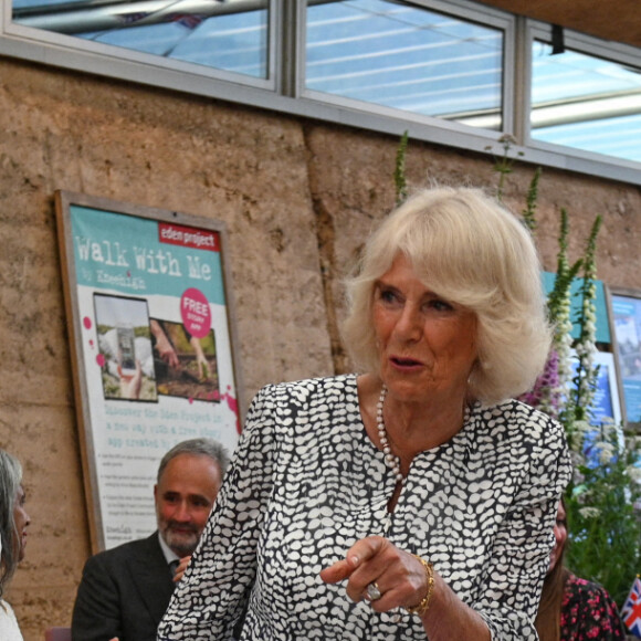 La reine Elizabeth II assiste à un événement à l'Eden Project pour célébrer l'initiative The Big Lunch, pendant le sommet du G7 en Cornouailles.