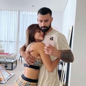 Vincent Queijo et sa fiancée Rym complices sur Instagram, le 3 avril 2021