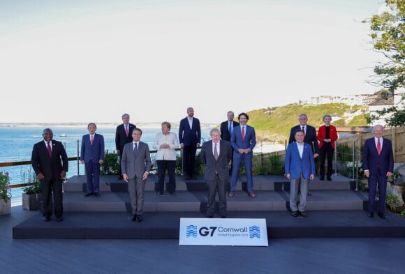 Emmanuel Macron, Angela Merkel, Boris Johnson, Justin Trudeau, Joe Biden et les leaders du sommet du G7 à Carbis Bay au comté des Cornouailles, au Royaume-Uni. Le 12 juin 2021.