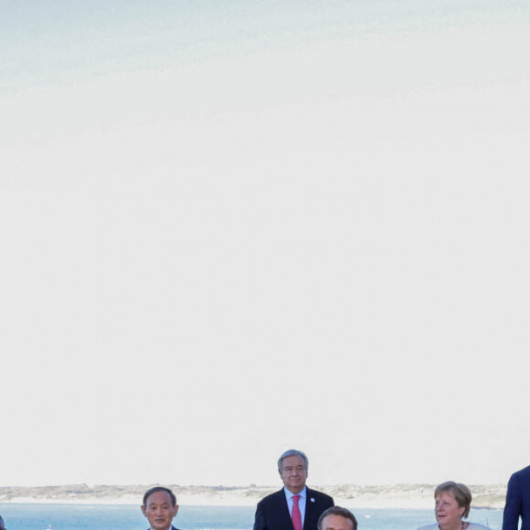 Emmanuel Macron, Angela Merkel, Boris Johnson, Justin Trudeau, Joe Biden et les leaders du sommet du G7 à Carbis Bay au comté des Cornouailles, au Royaume-Uni. Le 12 juin 2021.