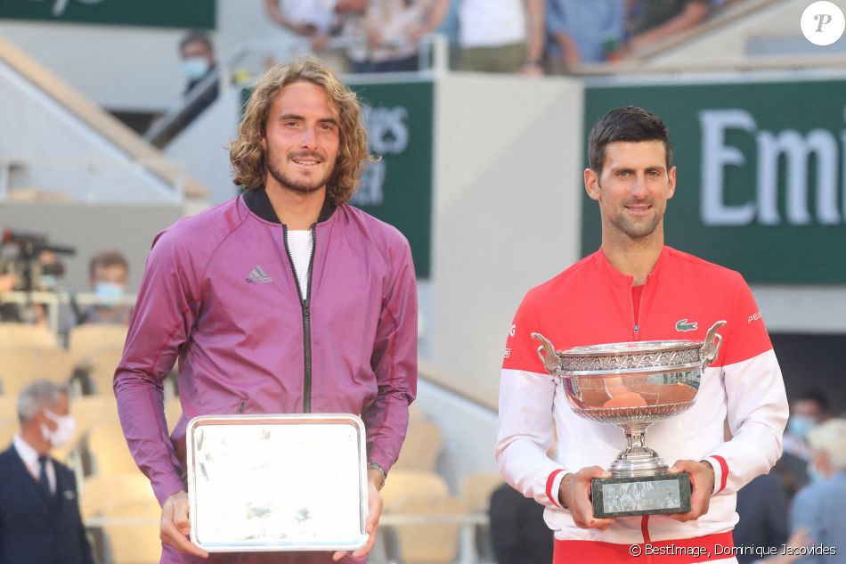 Novak Djokovic et Stefanos Tsitsipas - Novak Djokovic s'est imposé face à Stefanos Tsitsipas en finale des internationaux de tennis de Roland Garros à Paris, le 13 juin 2021. © Dominique Jacovides/Bestimage
