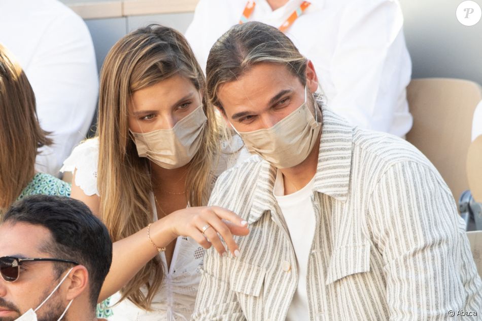 Camille Cerf et son compagnon au village lors des internationaux de France Roland Garros à Paris le 13 juin 2021 / Laurent Zabulon/ABACAPRESS.COM