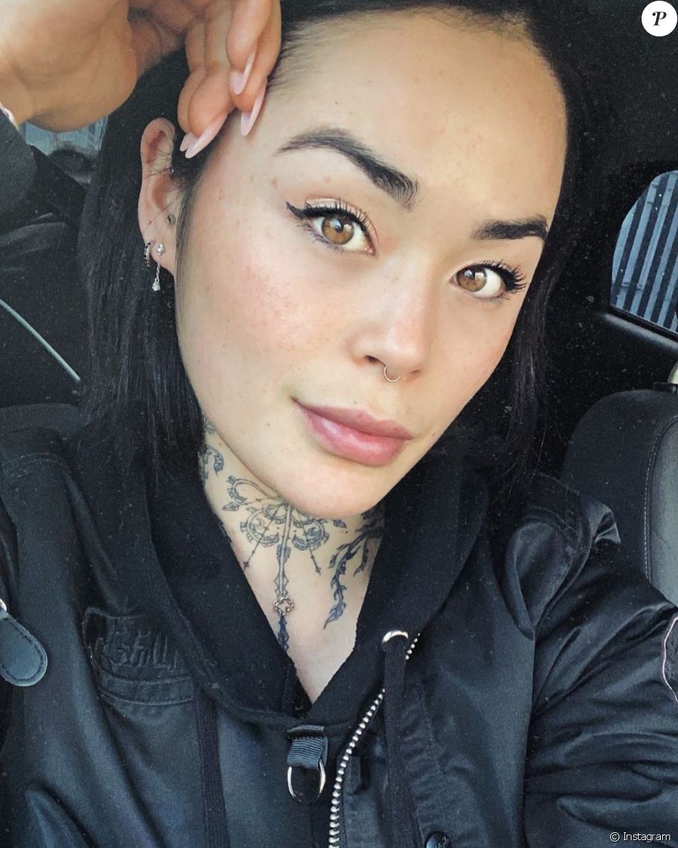 Claire Tomek pose sur Instagram, février 2021