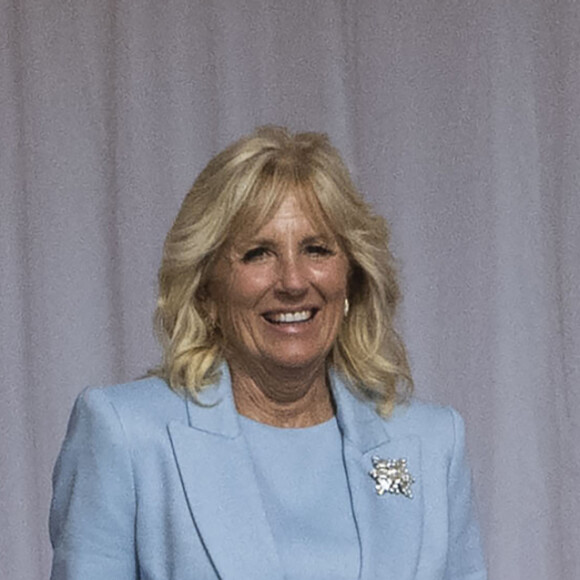 Le président des Etats-Unis Joe Biden et sa femme Jill Biden visitent le château de Windsor en compagnie de la reine Elizabeth II, le 13 juin 2021. 