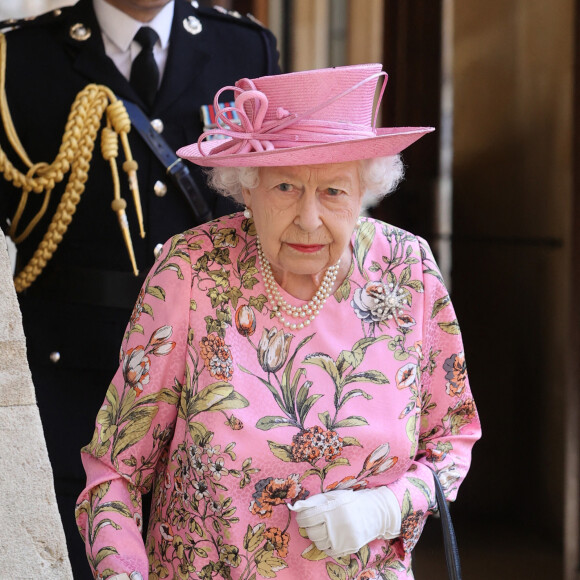 Le président des Etats-Unis Joe Biden et sa femme Jill Biden visitent le château de Windsor en compagnie de la reine Elizabeth II, le 13 juin 2021. 