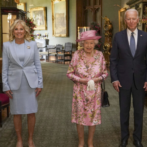 Le président des Etats-Unis Joe Biden et sa femme Jill Biden visitent le château de Windsor en compagnie de la reine Elizabeth II.