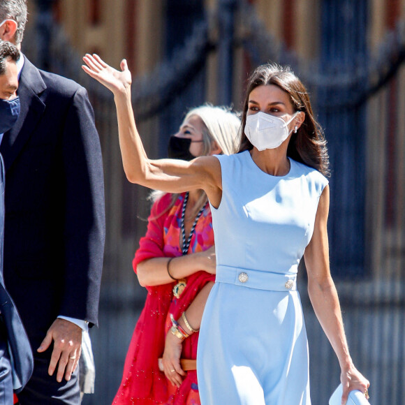 La reine Letizia à la cérémonie de remise de la première médaille d'honneur d'Andalousie au roi Felipe VI au palais de San Telmo à Séville, Espagne, le 14 juin 2021.