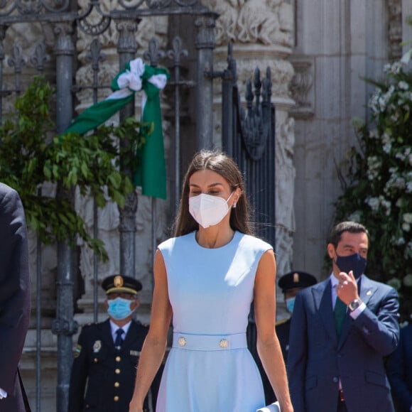 Le roi Felipe VI d'Espagne et la reine Letizia lors de la cérémonie de remise de médaille d'honneur d'Andalousie au roi le 14 juin 2021.