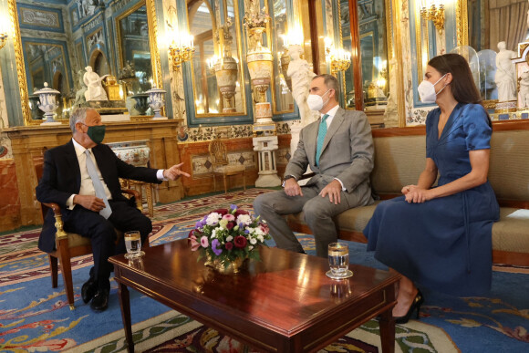 Le roi Felipe VI et la reine Letizia d'Espagne, ont eu une réunion privée au Palais Royal à Madrid, Espagne, le 4 juin 2021.