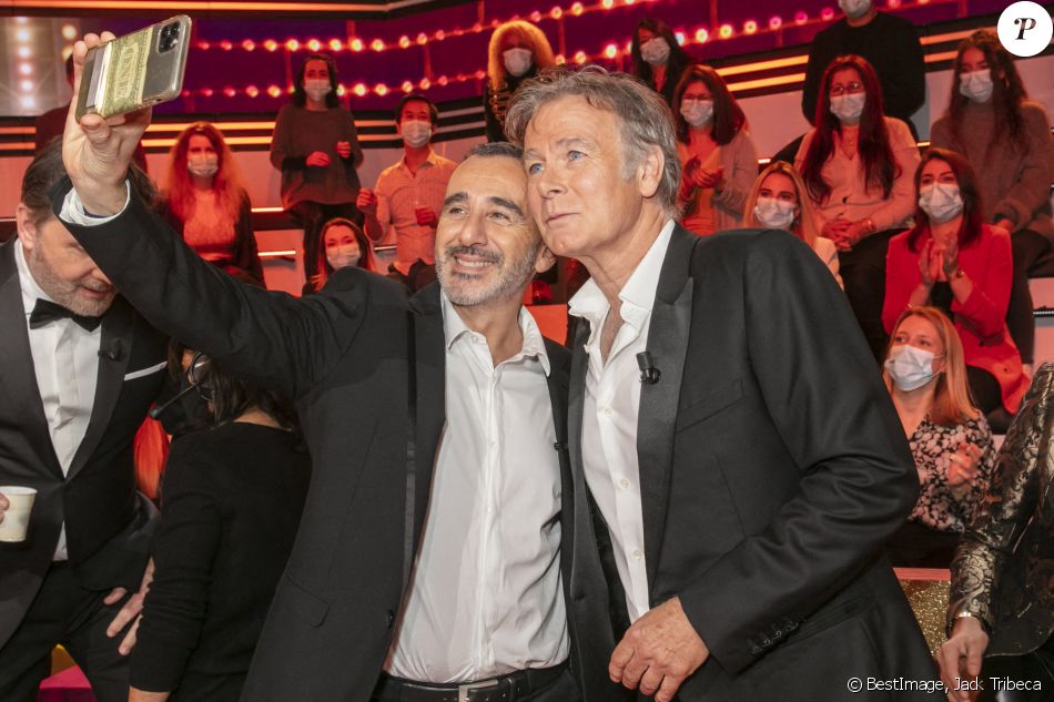 Elie Semoun et Franck Dubosc - Enregistrement de l'émission "La grosse charriade". Le 10 décembre 2020. © Jack Tribeca / Bestimage