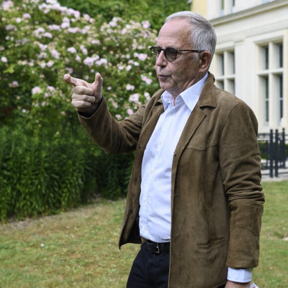 Fabrice Luchini visite la maison natale de Jean de La Fontaine à Château-Thierry, le 17 juin 2021. © Eliot Blondet / Pool / Bestimage