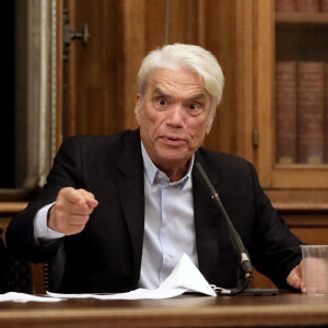 Exclusif - Bernard Tapie intervient lors de la promotion 2020 de la conférence des avocats du barreau de Paris, 11ème séance du premier tour, à la bibliothèque de l'ordre à Paris. © Dominique Jacovides / Bestimage