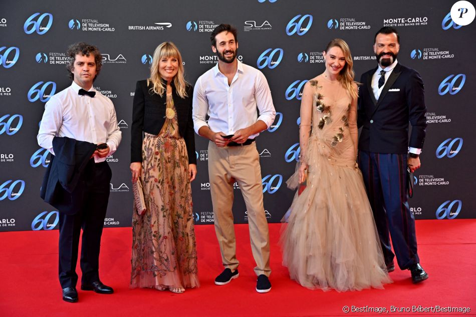 Bruno Sanches, Mélanie Page, Guillaume Labbe, Déborah François et Julien Fournié lors de la soirée d'ouverture du 60ème Festival de Télévision de Monte-Carlo au Grimaldi Forum à Monaco, le 18 juin 2021. Créé en 1961 par le Prince Rainier III de Monaco, le Festival de Télévision de Monte-Carlo présente, depuis plus d'un demi-siècle, les tendances du petit écran et anticipe les révolutions du secteur. © Bruno Bébert/Bestimage