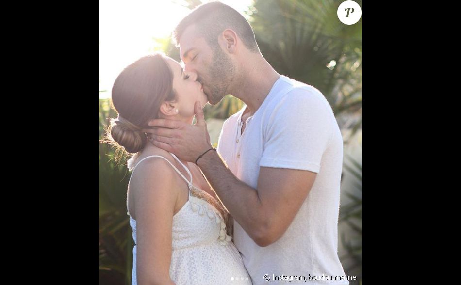 Marine Boudou enceinte de son premier enfant, pose sur Instagram - 2020
