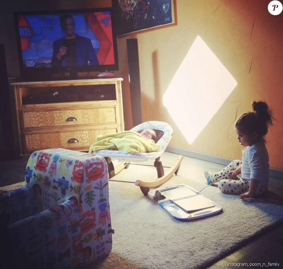 Joanna Lagrave (Star Acdemy 2008) est la maman de deux petites filles, Jade (3 ans) et Zoé (2 mois) - Instagram