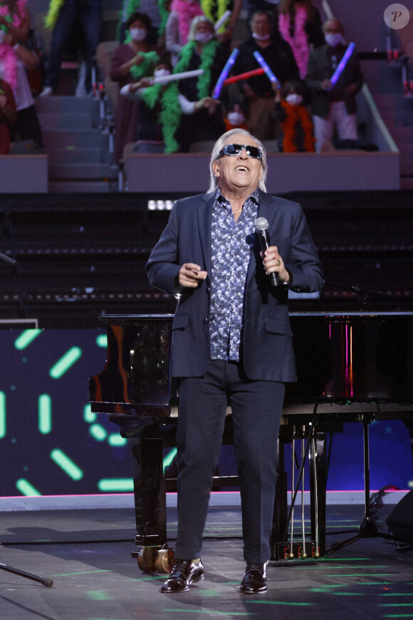 Exclusif - Gilbert Montagné - Enregistrement de l'émission "Fête de la musique à Roland Garros" à Paris, diffusée sur France 2 en direct le 21 juin © Cyril Moreau / Bestimage