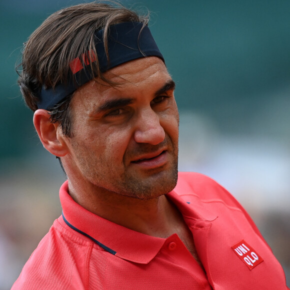 Roger Federer - Roger Federer au 2 ème tour des Internationaux de France de tennis de Roland Garros, le 3 juin 2021. © Chryslene Caillaud / Panoramic / Bestimage