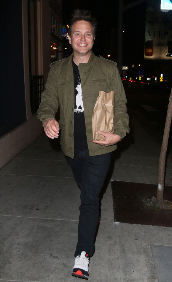 Mark Hoppus (Blink-182) achète de l'alcool à Los Angeles. Le 8 mai 2015. © David Tonnessen, /PCN/ABACAPRESS.COM