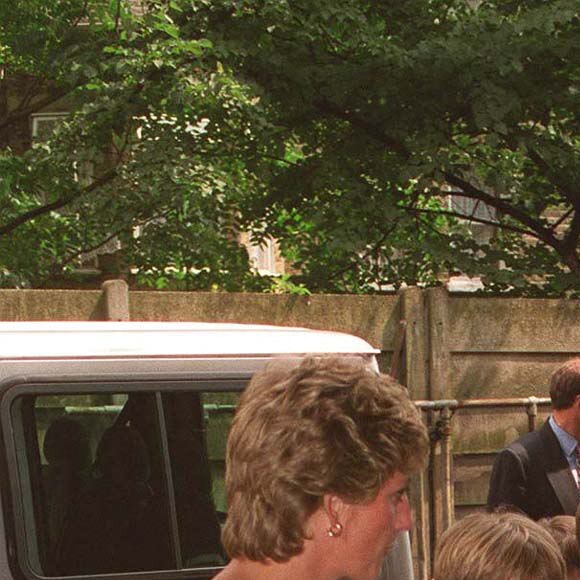 Diana et ses fils, William et Harry, à Londres en 1995.