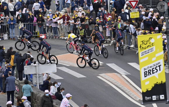 Présentation des équipes avant le départ du 108 ème Tour de France à Brest, le 24 juin 2021. Le Tour de France se déroulera du 26 juin au 18 juillet 2021. © Photo News / Panoramic / Besitmage 