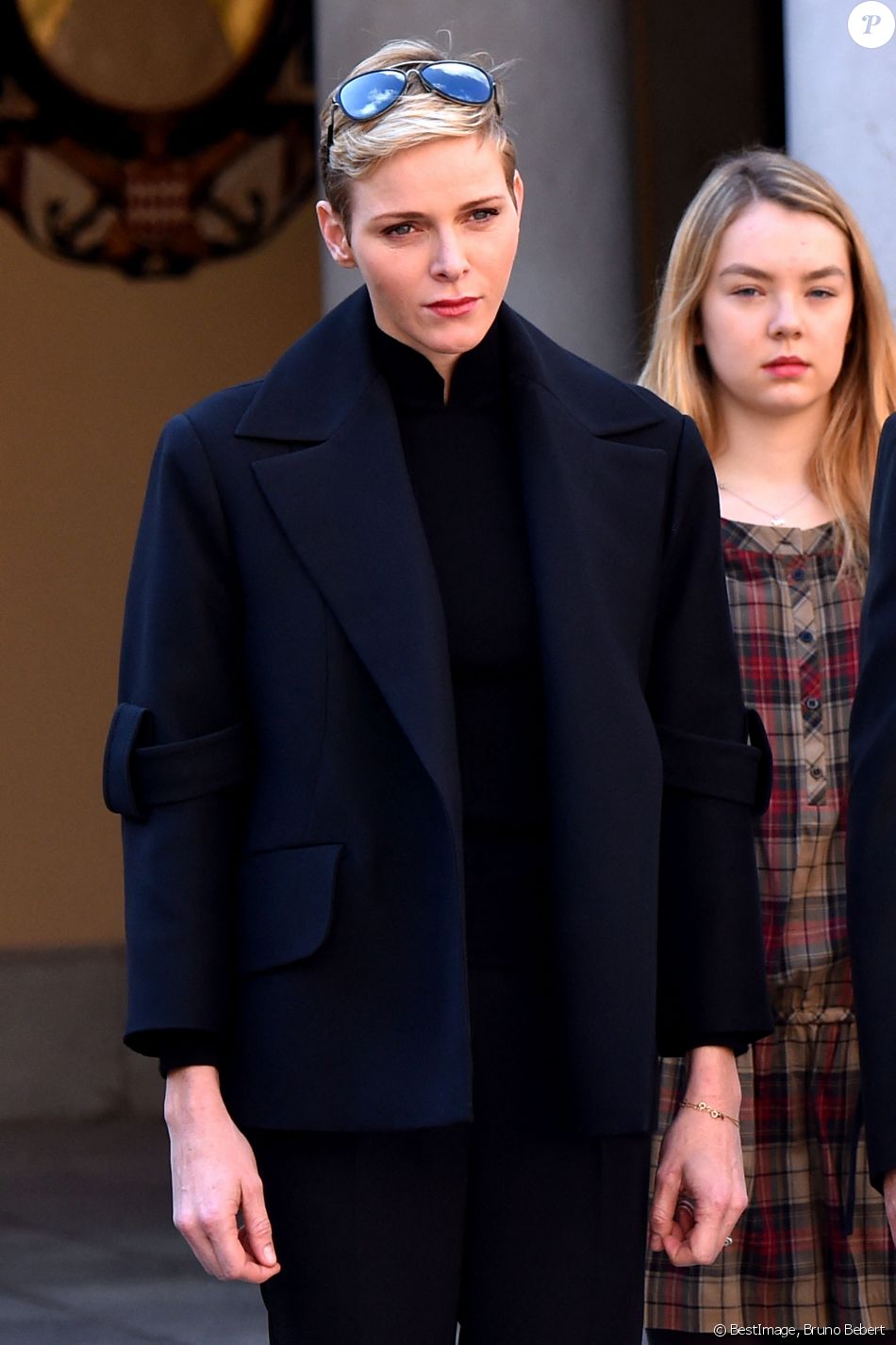 La princesse Charlène de Monaco (avec une coupe toujours plus courte), la princesse Alexandra de Hanovre - La famille princière monégasque observe une minute de silence en hommage aux victimes des attentats de Paris à Monaco le 16 novembre 2015. © Bruno Bebert / Bestimage