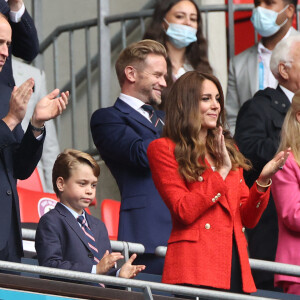 Prince William, sa femme Kate, et leur fils le prince George au Wembley Stadium, Londres. Le 29 juin 2021.