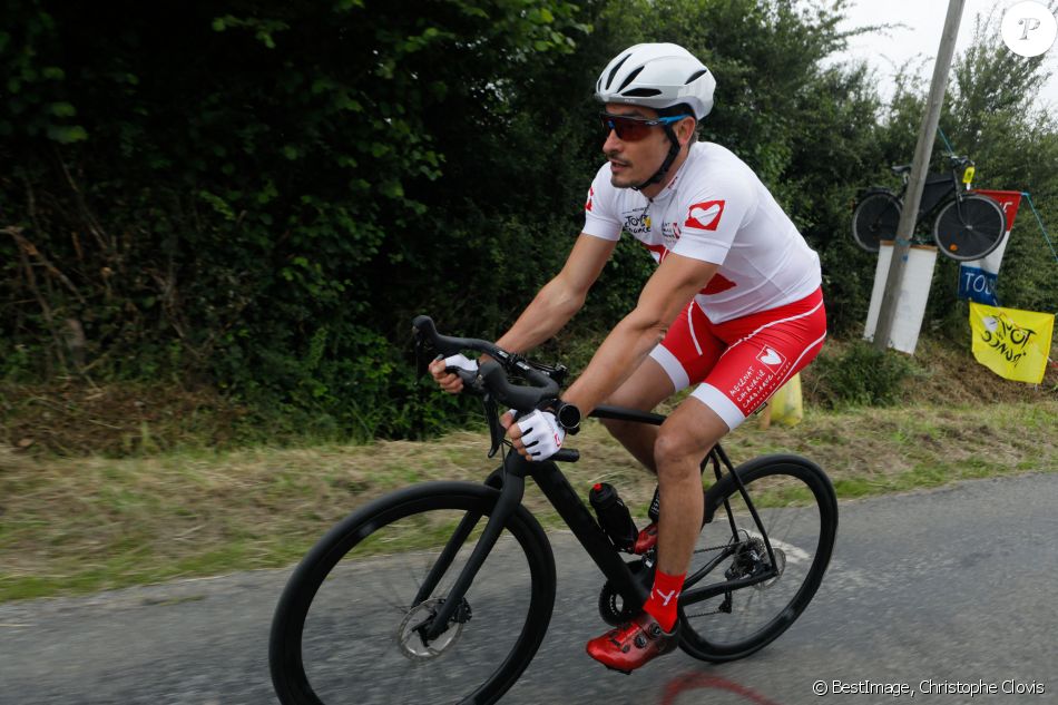 Exclusif - Claude Dartois participe à l'Etape du coeur au profit de l'association "Mécénat Chirurgie Cardiaque" lors du Tour de France 2021 entre Changé et Laval. Le 30 juin 2021. © Christophe Clovis/Bestimage