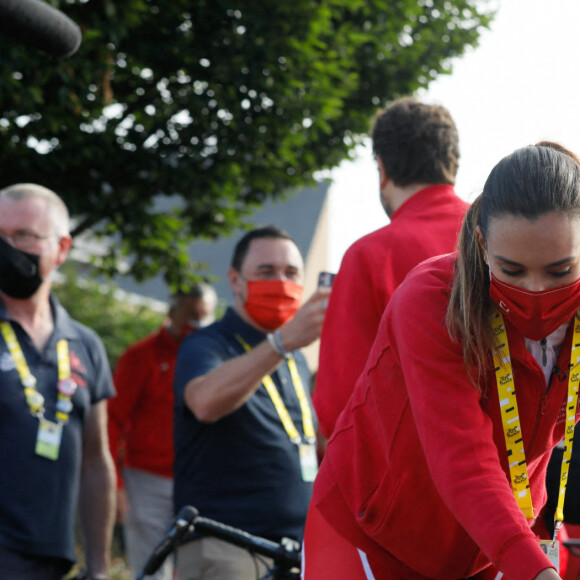 Exclusif - Marine Lorphelin (Miss France 2013) se prépare avant l'Étape du coeur lors du Tour de France 2021 entre Changé et Laval. Le 30 juin 2021. © Christophe Clovis/Bestimage