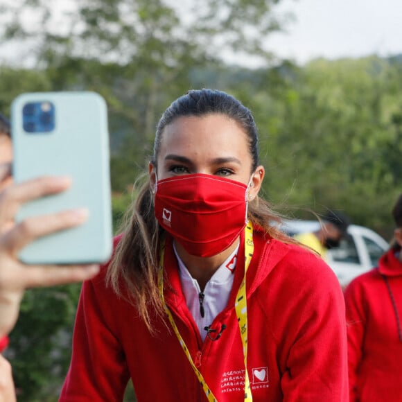 Exclusif - Marine Lorphelin (Miss France 2013) se prépare avant l'Étape du coeur lors du Tour de France 2021 entre Changé et Laval. Le 30 juin 2021. © Christophe Clovis/Bestimage