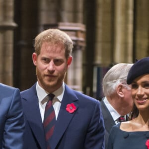 Le prince William, duc de Cambridge, le prince Harry, duc de Sussex et Meghan Markle (enceinte), duchesse de Sussex, Kate Catherine Middleton, duchesse de Cambridge - La famille royale d'Angleterre lors du service commémoratif en l'abbaye de Westminster pour le centenaire de la fin de la Première Guerre Mondiale à Londres. Le 11 novembre 2018