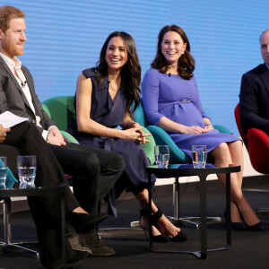 Le prince Harry, Meghan Markle, Catherine Kate Middleton (enceinte), duchesse de Cambridge, le prince William, duc de Cambridge lors du premier forum annuel de la Fondation Royale à Londres le 28 février 2018.