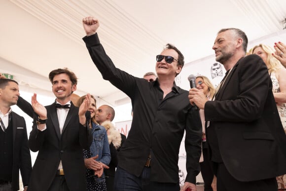 Quentin Tarantino reçoit la Palme Dog pour Brandy, le chien du film "Once Upon a Time... in Hollywood". 2019. @ Sébastien Vincent