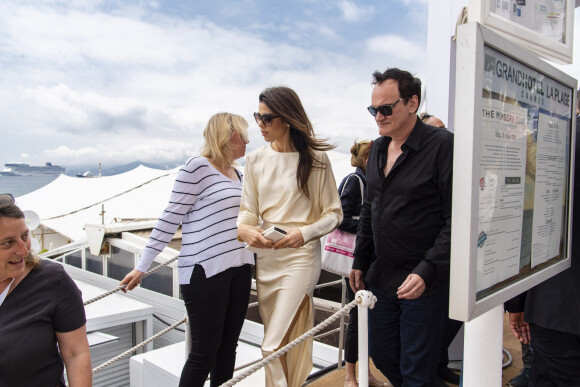 Quentin Tarantino et sa femme Daniella Pick arrivent à la cérémonie des Palm Dog Awards lors du 72e Festival International du film de Cannes. Le 24 mai 2019.