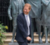 Le prince Harry, duc de Sussex, à l'inauguration de la statue de sa mère, la princesse Diana dans les jardins de Kensington Palace à Londres, Royaume Uni. Ce jour-là, la princesse Diana aurait fêté son 60 ème anniversaire.