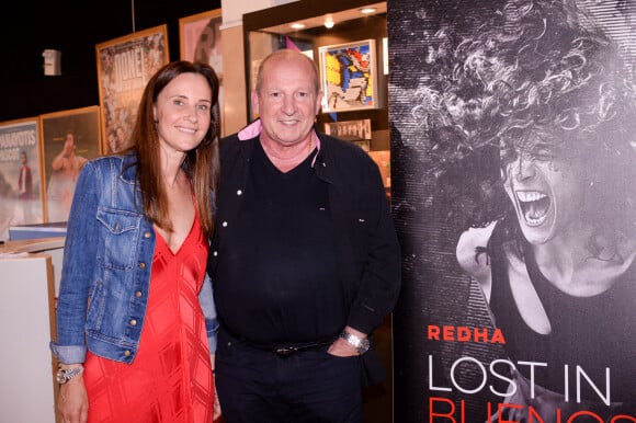 Exclusif - Rolland Courbis et sa femme Clara lors de la première du spectacle Lost in Buenos Aires à l'Européen à Paris le 28 juin 2021. © Rachid Bellak / Bestimage