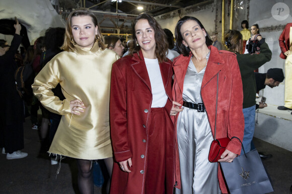 La princesse Stéphanie de Monaco et ses filles, Camille Gottlieb et la styliste Pauline Ducruet lors du défilé de mode prêt-à-porter "Alter" automne-hiver 2020/2021 lors de la semaine de la mode à Paris, France, le 25 février 2020. © Olivier Borde/Bestimage