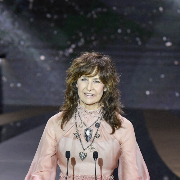 Valérie Lemercier sur scène lors de la 46ème cérémonie des César à l'Olympia à Paris le 12 mars 202. © Pierre Villard/ Pool / Bestimage 