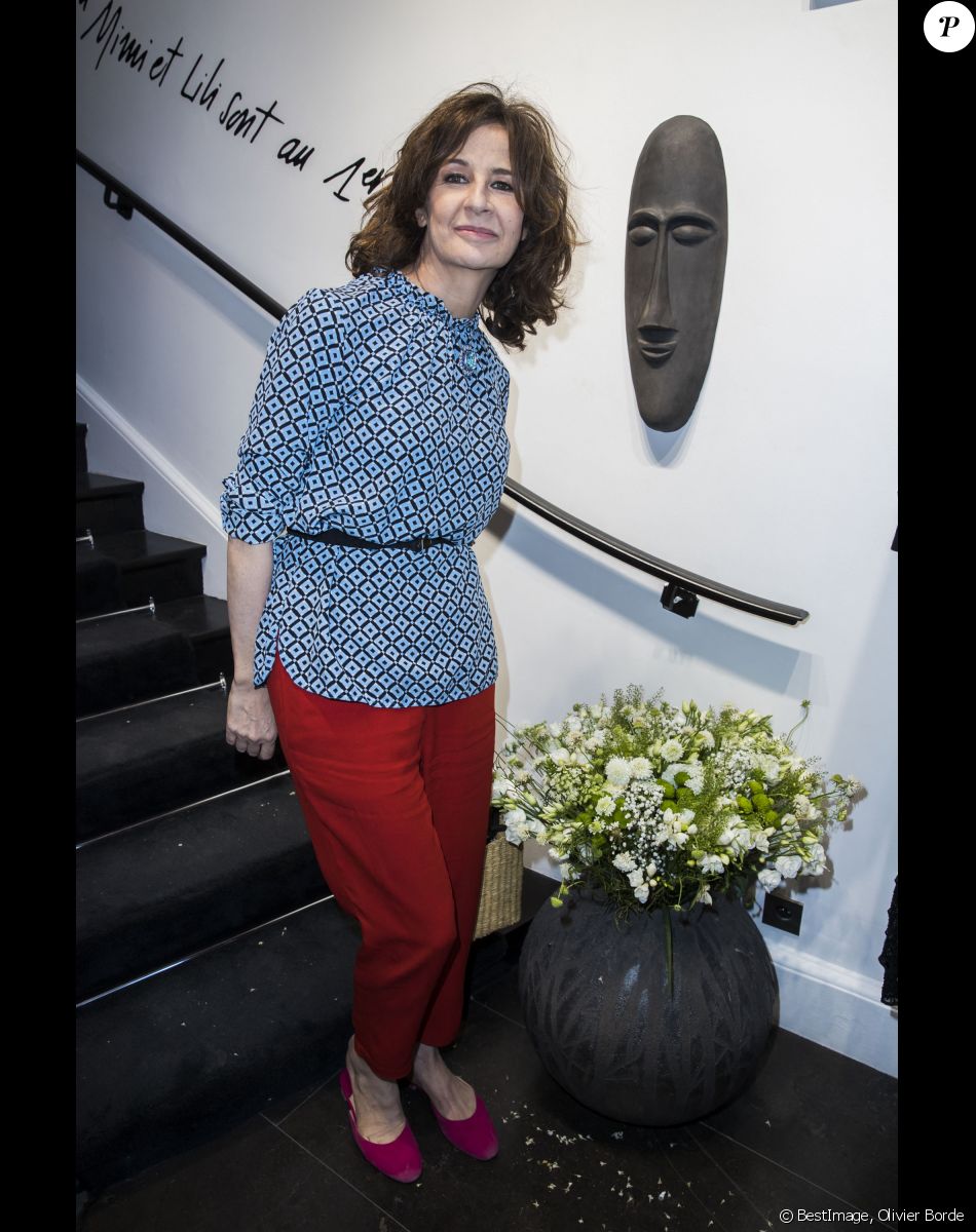 Valérie Lemercier - Soirée pour l'inauguration de l'installation de Mimi Liberté designed by Michel Klein "Mimi et Lili sont au 1er" dans la nouvelle boutique Montaigne Market au 18 avenue Matignon dans le 8ème à Paris le 26 juin 2018. © Olivier Borde/Bestimage