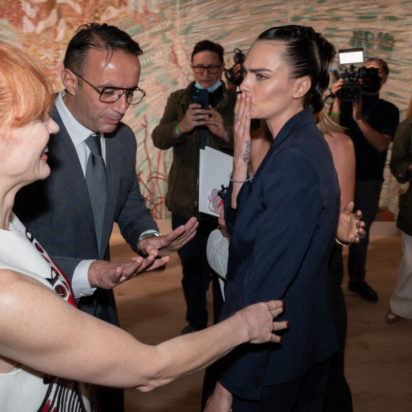 Cara Delevingne et Jessica Chastain assistent au défilé Christian Dior (collection Haute Couture automne-hiver 2021-2022) au Musée Rodin. Paris, le 5 juillet 2021.